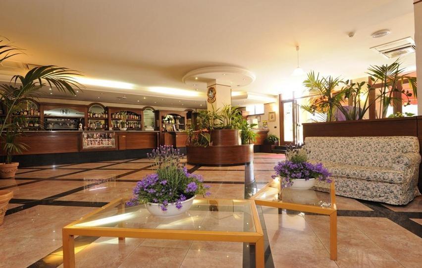 Hotel Europa Norcia Extérieur photo