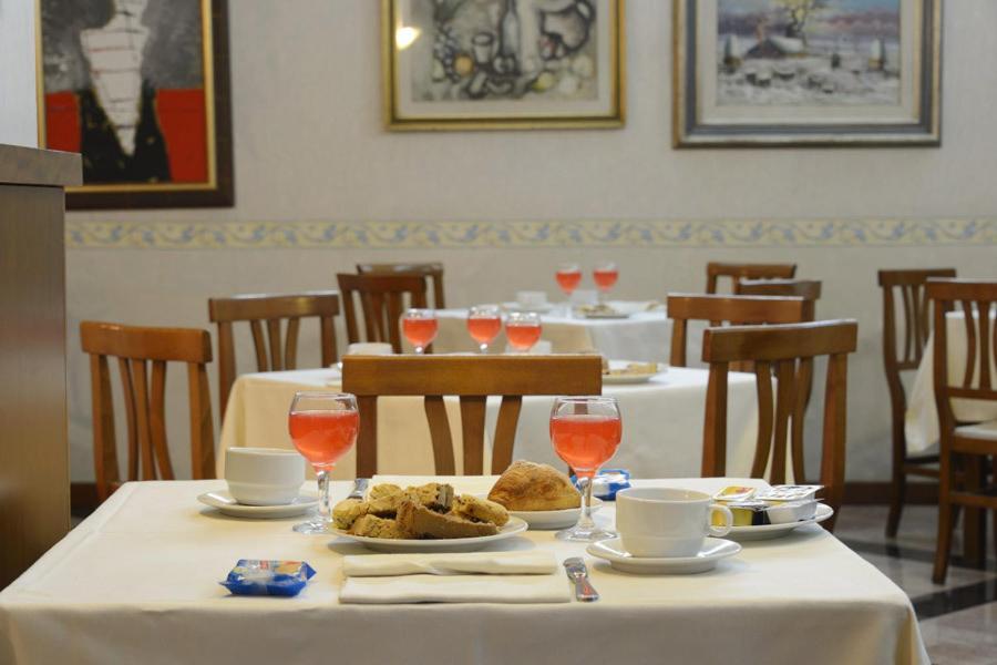 Hotel Europa Norcia Extérieur photo