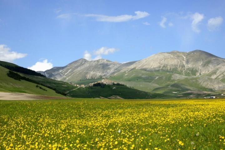 Hotel Europa Norcia Extérieur photo